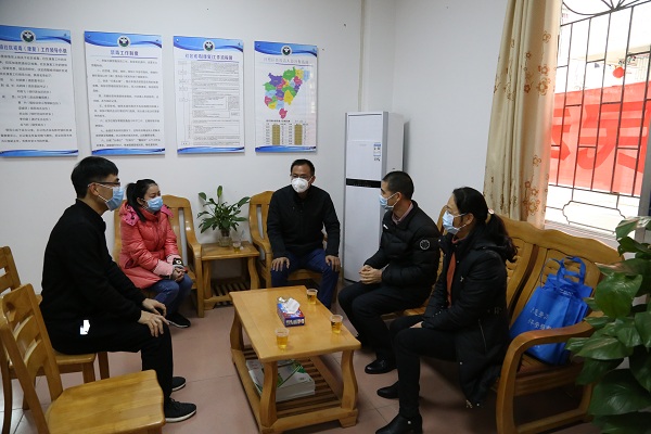 縣法院、縣人大法工委到桂圩鎮(zhèn)了解疫情防控、禁毒工作1.jpg