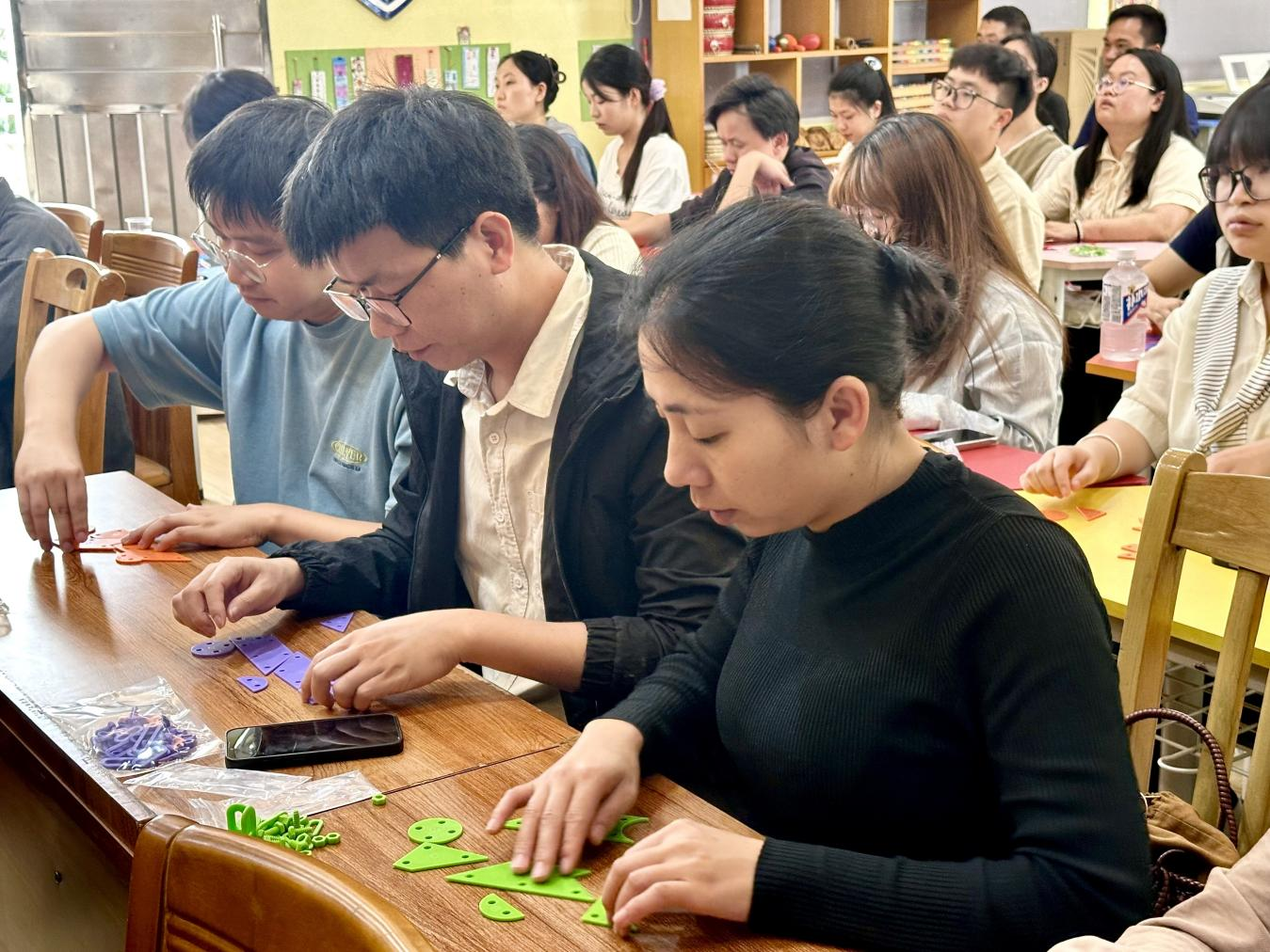 七巧啟智，共促科技教育——云浮市第五屆青少年科技七巧板創(chuàng)意制作競賽教師培訓班（郁南站）在都城鎮(zhèn)錦江小學舉辦3.png