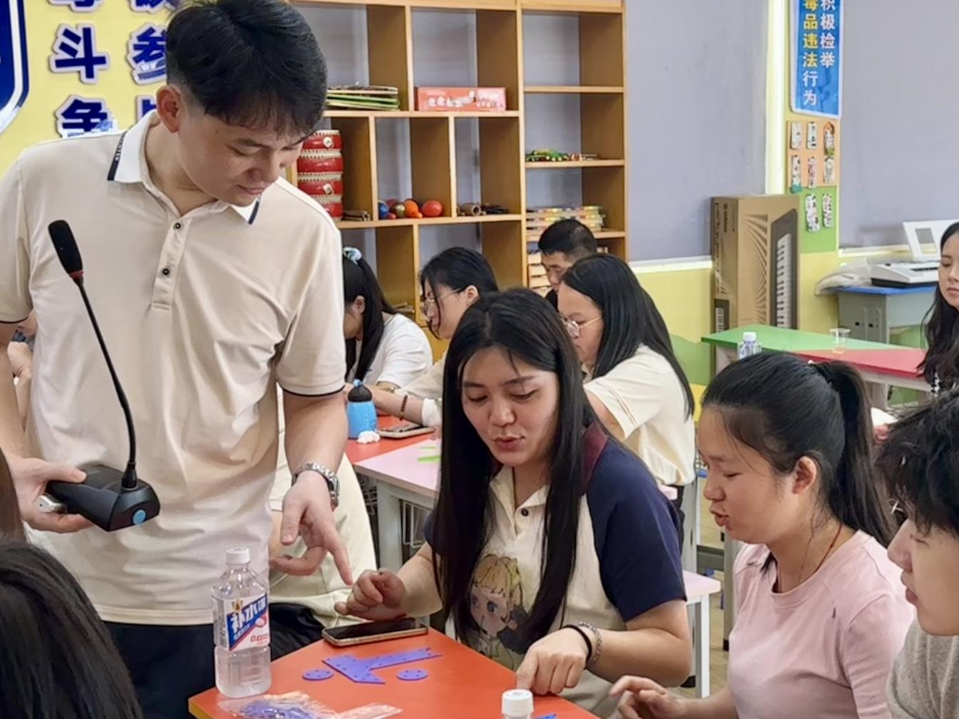 七巧啟智，共促科技教育——云浮市第五屆青少年科技七巧板創(chuàng)意制作競賽教師培訓班（郁南站）在都城鎮(zhèn)錦江小學舉辦5.png
